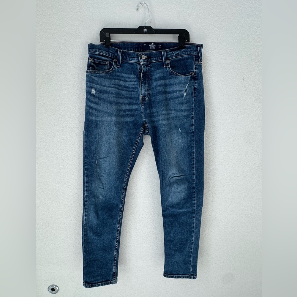 Hollister Men's Dark Blue Athletic Skinny Jeans W34 L32
